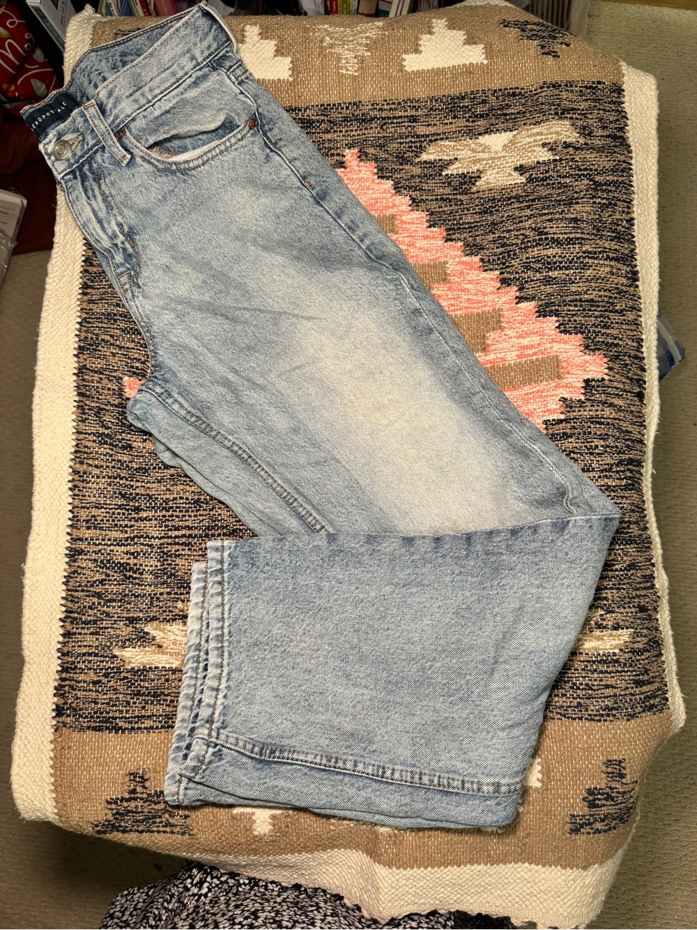 Aéropostale Low Rise Baggy Jeans Light Wash Size 8R